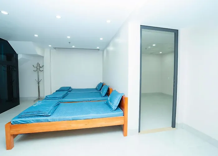Chị Béo ốc * Hạ Long