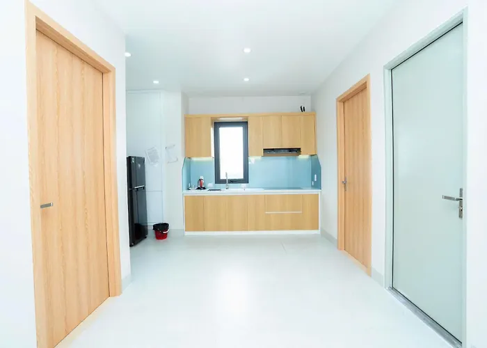 Chị Béo ốc Hạ Long