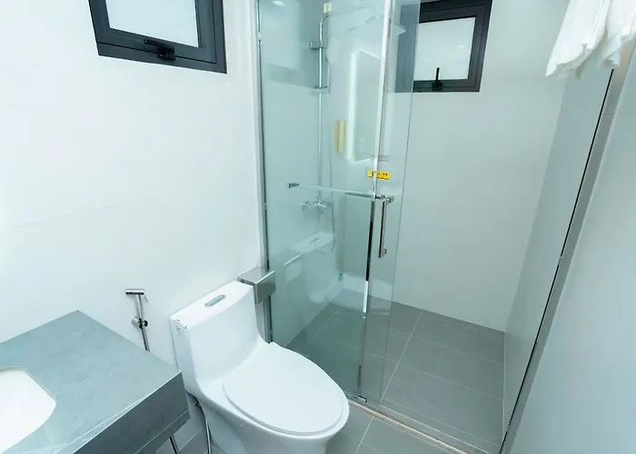 Chị Béo ốc Hạ Long
